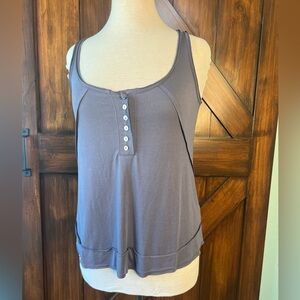 Pink Lilly Women's XS Gray Sleeveless Tank Top